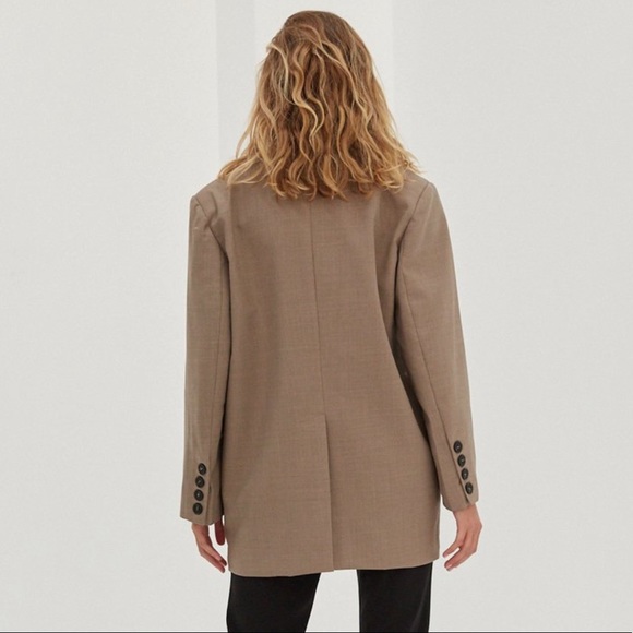 Style Addict Blazer in Oat XS - Picture 4 of 11